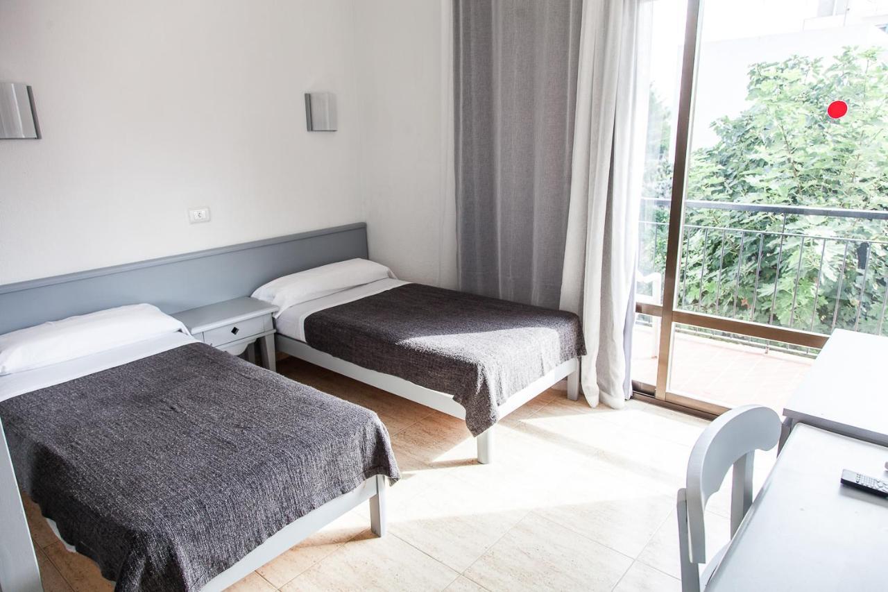 Hostal Apolo Affittacamere *